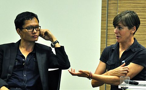 Randy Chan and Philippa Lawrence talking through their ideas.